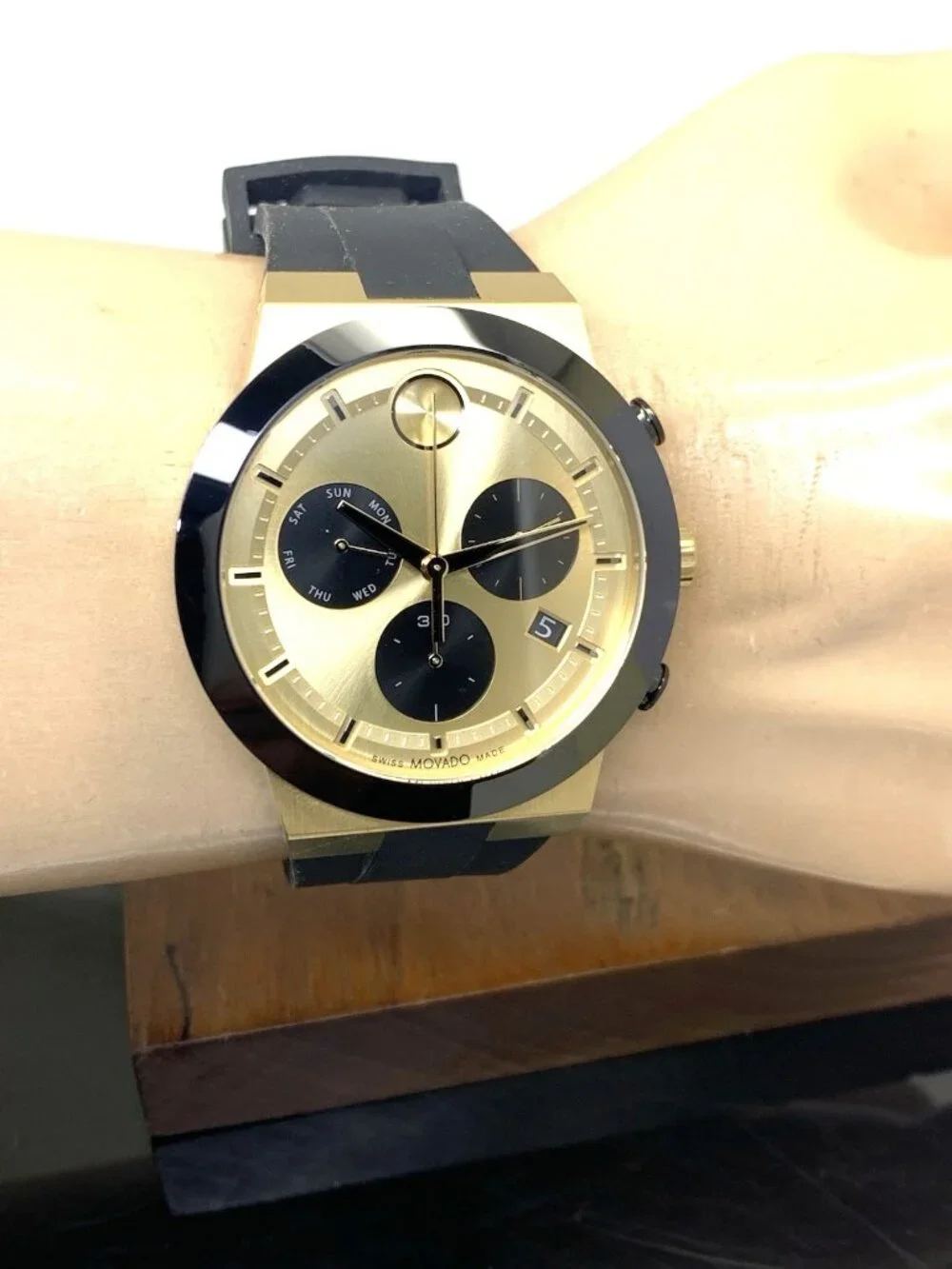 Movado Men's Watch 3600895 Bold Black Gold Swiss Quartz Chronograph Rubber 44mm